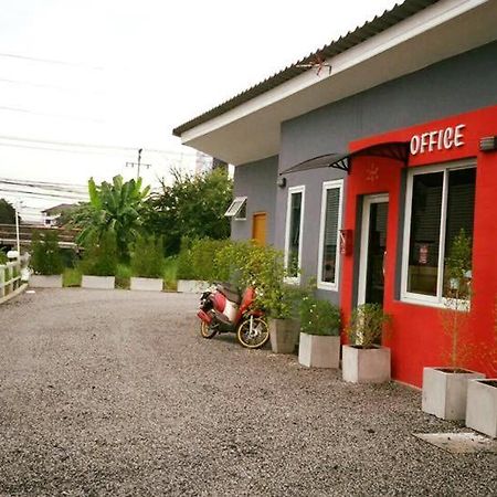 Love Box Resort Bangkok Kültér fotó
