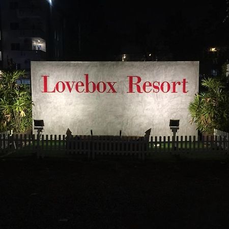 Love Box Resort Bangkok Kültér fotó