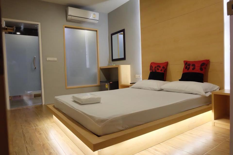 Love Box Resort Bangkok Kültér fotó